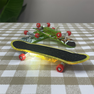 Planche à roulettes <span class=keywords><strong>miniature</strong></span> en plastique à impression personnalisée - Product Image 3