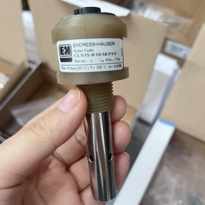Sensor de Conductividad Analógico Endress+Hauser Condumax CLS15 Apto para Medir Agua Pura y Agua Ultrapura - Product Image 1