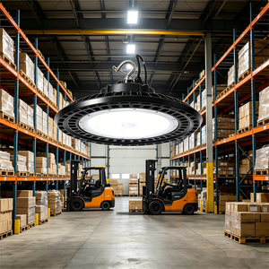 Projecteur UFO à haute luminosité, garantie 3 ans, 200W 240W, 33 600 lumens, température de couleur 5000K, IP65, certifié DLC+ - Product Image 1