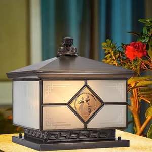 Luz de Pilar LED de aleación de aluminio con energía solar para exteriores con clasificación IP65 Garantía de 5 años Opciones de temperatura multicolor - Product Image 2