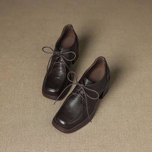 Elegantes Botas Largas Retro para Mujer, Hechas a Mano con Cuero Genuino, Antideslizantes, Impermeables, de Color Sólido y Punta Puntiaguda, Casuales - Product Image 2