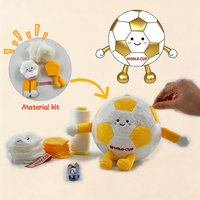 Porte-clés en peluche mascotte de club de football professionnel, jouet mignon, mini peluche de football, pendentif doux, porte-clés en peluche personnalisé