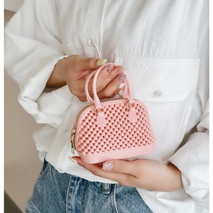 Nouveau <span class=keywords><strong>sac</strong></span> à main mini en PVC effet gelée pour l'été 2026, <span class=keywords><strong>sac</strong></span> à bandoulière tendance best-seller avec fermeture éclair et design ajouré pour enfants - Product Image 3