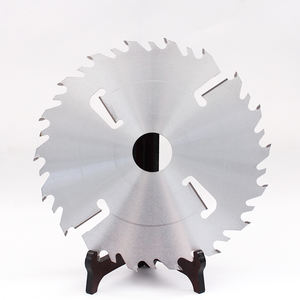 Lame de scie circulaire TCT multi-traces 300 18T avec racloirs et fentes pour le sciage et la découpe du bois mou et brut - Product Image 1