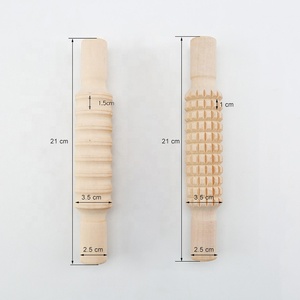 Holz-Prägewalze Montessori Mini-Holz-Teigroller für Kinder - Product Image 2