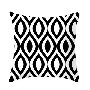 Geometrik şerit baskı Buffalo ekose yastık Modern araba kanepe için siyah ve beyaz minder örtüsü - Product Image 4