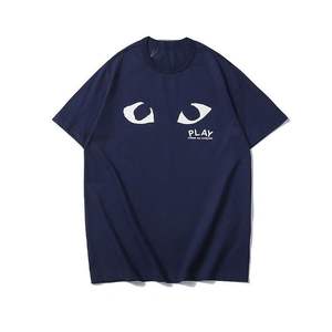 Camiseta de pareja de la marca Trendy, moderna, con bordado de corazón, manga corta, de algodón puro, con ojos de corazón rojos. - Product Image 3