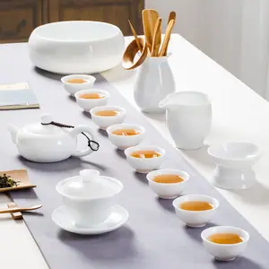 Juego de té de Kung Fu de porcelana blanca pura personalizado, taza de té Gaiwan, juegos de té de porcelana de Jade pequeños