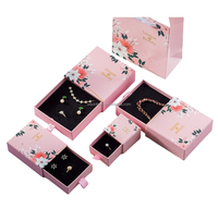 Boîte d'emballage de bijoux personnalisée avec logo de luxe, bracelet, collier, bague, boucles d'oreilles, matériaux recyclés, carton rigide, éponge, fabrication artisanale