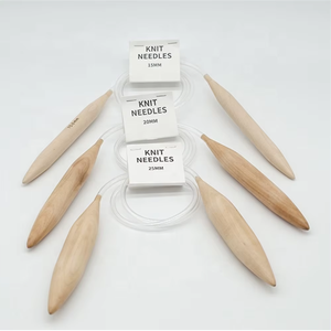 Aiguilles à tricoter circulaires en bois jumbo en tube plastique 15 mm - Product Image 3