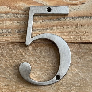 Números de puerta clásicos de 10cm (4 pulgadas), placa de número de casa huisnumer de aleación de Zinc y plata para exteriores - Product Image 1