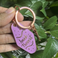 Porte-clés d'hôtel personnalisés en métal, artisanat rétro vintage, mini porte-clés en émail dur avec carte de support, style motel.