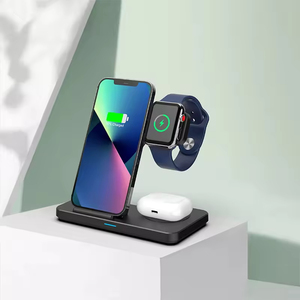 Multifunción plegable 15W carga rápida plegable 3 en 1 estación de cargador de teléfono <span class=keywords><strong>celular</strong></span> inalámbrico - Product Image 1