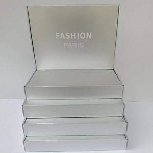 Boîte d'enveloppe argentée avec film mat personnalisé Boîte d'expédition d'emballage de cadeau de vêtements de commerce électronique Boîte d'avion en carton ondulé - Product Image 2