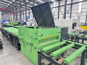 <span class=keywords><strong>Scie</strong></span> à refendre robuste à un seul <span class=keywords><strong>arbre</strong></span> <span class=keywords><strong>avec</strong></span> moteur de 55 kW et rouleaux d'alimentation <span class=keywords><strong>pour</strong></span> la découpe du bois de 900 mm - Product Image 3