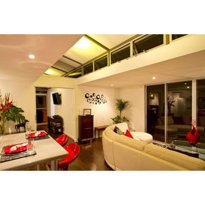 Maison conteneur personnalisée, espace de vie rectangulaire moderne avec installation sur site, solution de projet globale - Product Image 5