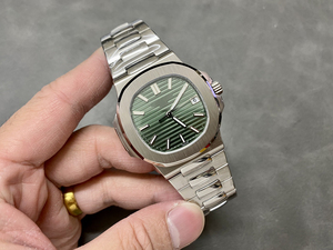 Reloj mecánico cuadrado verde de estilo clásico, reloj mecánico de lujo automático de acero de zafiro luminoso para hombre, versátil de negocios - Product Image 6