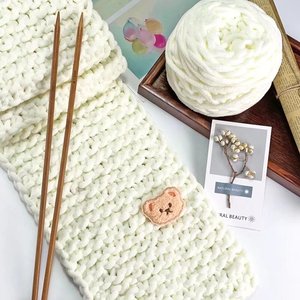 Tự làm đan tay bán chạy 100 gram cho bé mềm mại một màu 100% polyester Móc Nhung dày Chenille sợi tự làm chăn - Product Image 1