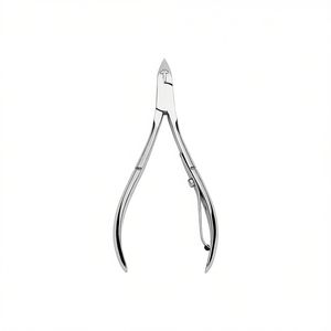 Pince à cuticules Zwilling Classic Inox 1 pièce pour le soin des ongles - Product Image 2