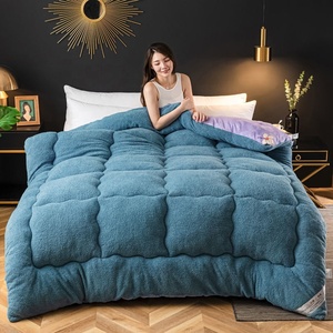 À la mode chaud <span class=keywords><strong>couette</strong></span> <span class=keywords><strong>laine</strong></span> <span class=keywords><strong>d</strong></span>'<span class=keywords><strong>agneau</strong></span> tissu doux épais printemps/automne <span class=keywords><strong>couette</strong></span> flanelle <span class=keywords><strong>couette</strong></span> pour lit couettes de couchage - Product Image 1