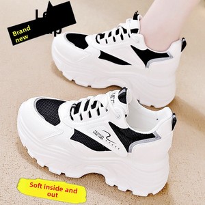 <span class=keywords><strong>Sneakers</strong></span> con Tacco Nascosto in Vera <span class=keywords><strong>Pelle</strong></span> Bianca, Versatili Scarpe Estive da <span class=keywords><strong>Donna</strong></span>, Traspiranti e Casual per Primavera/Autunno - Product Image 5
