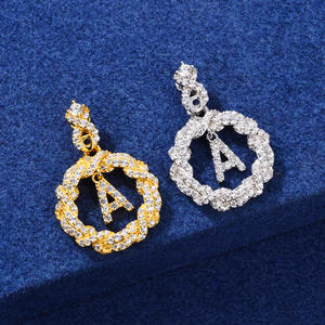 Moda Moissanite inicial a colgante collar 925 plata esterlina VVS diamante redondo Halo círculo joyería colgante para hombres y mujeres - Product Image 2