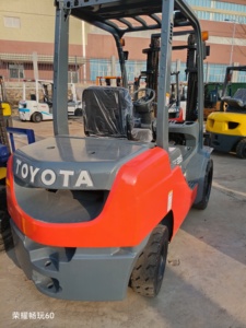 Высокопроизводительный подержанный дизельный вилочный погрузчик, 3,5 тонны, с двигателем и подшипниками, оригинальное производство Япония, в наличии - Product Image 3