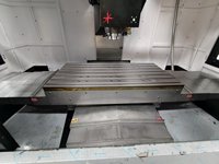 Hochleistungs-VMC1370 3-Achsen Hochpräzisions-CNC-Fräsmaschine BT40 1300*700*700 Verfahrweg Vertikales Bearbeitungszentrum für Metallbearbeitung