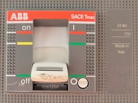 Interruptor de Circuito Tmax XT4NU3125AYJ000XXX, 125A, 3P, 600V para PLC