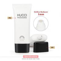 Tube cosmétique ovale minimaliste en plastique blanc personnalisé D35 40ml-80ml pour emballage de crème solaire, crème BB, fond de teint avec embout