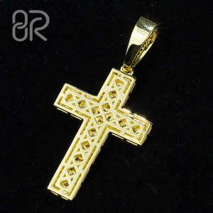 متوفر في المخزون وجاهز للشحن: قلادة صليب من الموسانيت بحجم 1.5 بوصة بتصميم هيب هوب مرصع بالألماس على شكل صليب مجوهرات فاخرة - Product Image 2