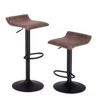 Tabouret de bar à siège ergonomique, noir mat, avec repose-pieds intégré, réglable en hauteur, pivotant à 360°, idéal pour cuisine, bar ou comptoir