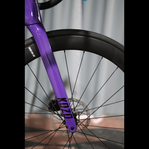 <span class=keywords><strong>Vélo</strong></span> <span class=keywords><strong>de</strong></span> route aérodynamique <span class=keywords><strong>en</strong></span> fibre <span class=keywords><strong>de</strong></span> carbone 700C, 24 vitesses, frein à disque hydraulique, jeu <span class=keywords><strong>de</strong></span> roues <span class=keywords><strong>en</strong></span> carbone <span class=keywords><strong>de</strong></span> 50 mm, axe traversant, 6 tailles, <span class=keywords><strong>vélo</strong></span> <span class=keywords><strong>de</strong></span> course pour adultes - Product Image 2