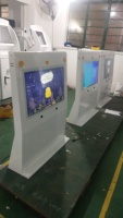 55 Zoll bodens tehende interaktive Informations anfrage Self-Service-Kiosk Touchscreen-LCD-Anzeige Digital Signage