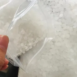 パラフィンワックスを作るキャンドル用の精製された白いパラフィン顆粒