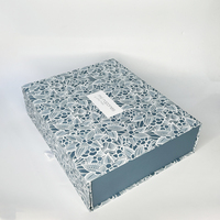 Carton de papier de conception rigide rigide A4 personnalisé personnalisé de luxe personnalisé fermeture à rabat magnétique poignée de boîte-cadeau stratification mate brillante