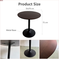 Table à manger moderne en bois grainé avec plateau rond et base évasée pour la maison, la cuisine, le hall d'hôtel, le restaurant, le café, les événements