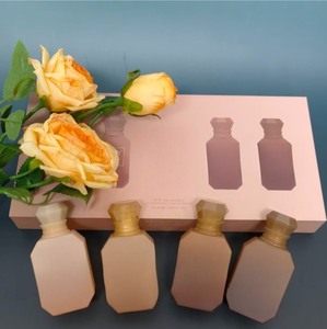 Set de Regalo de Perfume para Mujer, 30ml*4, Eau de Parfum Árabe de Dubái, Aroma Floral y Frutal, Larga Duración, Portátil, de Lujo - Product Image 6