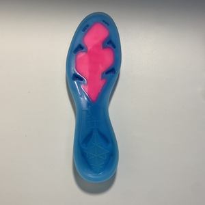 Semelle de chaussure de football en TPU Kezhi à revêtement sous vide haute brillance, couleur métallique, durable, anti-torsion - Product Image 4