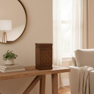 โกศไม้สำหรับงานศพ สไตล์อเมริกัน ทำด้วยมือ ประดับลายดอกไม้สวยงาม สลักลายด้วยมือ สำหรับใส่เถ้ากระดูกในพิธีศพ - Product Image 2