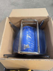 Chaise empilable en plastique populaire avec pieds en acier inoxydable pour salle <span class=keywords><strong>de</strong></span> classe, formation, école, église, bureau, événement, salle à manger, concert - Product Image 4