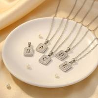 Collier personnalisé avec initiale et nom, plaqué or, bijoux de mode en gros pour femmes et hommes, collier avec plaque nominative