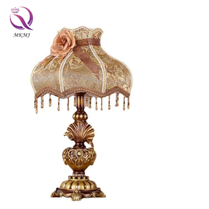 Lampe de table en résine avec abat-jour en tissu fleuri, style européen vintage MKMJ, lumière chaude, luminosité réglable, pour la décoration de la maison - Product Image 6