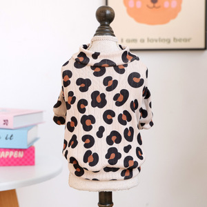 PETCIRCLE Nouvelle collection printemps/automne, sous-vêtement confortable à imprimé léopard pour petits chiens, chiots et chats - Product Image 3