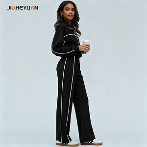 NUOVO Abbigliamento Donna: Tute Sportive Personalizzate OEM con Strisce Riflettenti, Felpa con Zip e Pantaloni a Gamba Larga - Product Image 3