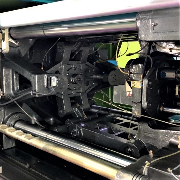Nouvelle machine de fabrication de serre-câbles en plastique