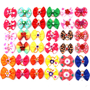 KingHon 50 piezas/bolsa Lindos Lazos para Mascotas, Lazos Pequeños para Perros, Lazos para el Pelo, Accesorios para la Cabeza, Flores Pequeñas - Product Image 5