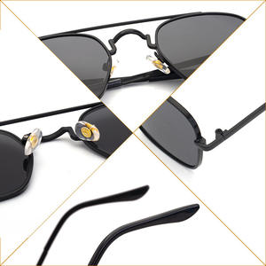 Nouvelles lunettes de soleil pour hommes, monture carrée, protection UV400, verres en PC, monture noire, pour activités de plein air, style conduite 7071 - Product Image 1