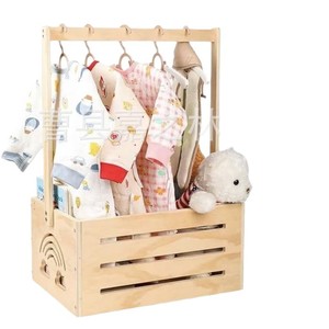 Cesta de madera creativa para baby shower, estante portátil de madera para guardar ropa de bebé y bandeja de madera portátil para baby shower. - Product Image 1