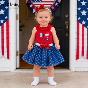 Conjunto de Ropa para Bebé Niña al por Mayor para el Día de la Independencia: Mono Estampado, Falda, Zapatos y Diadema de Manga Corta - Product Image 5